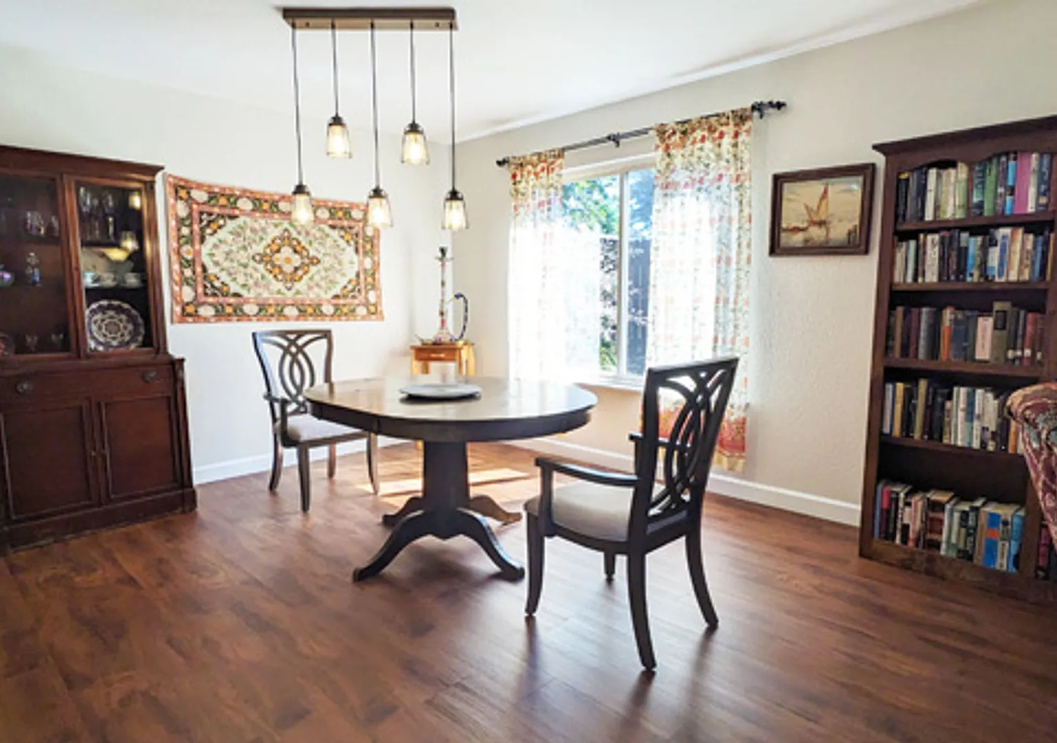 Move in Ready Furnished 3/1.5 Condo, most utilities included — Photo 1
