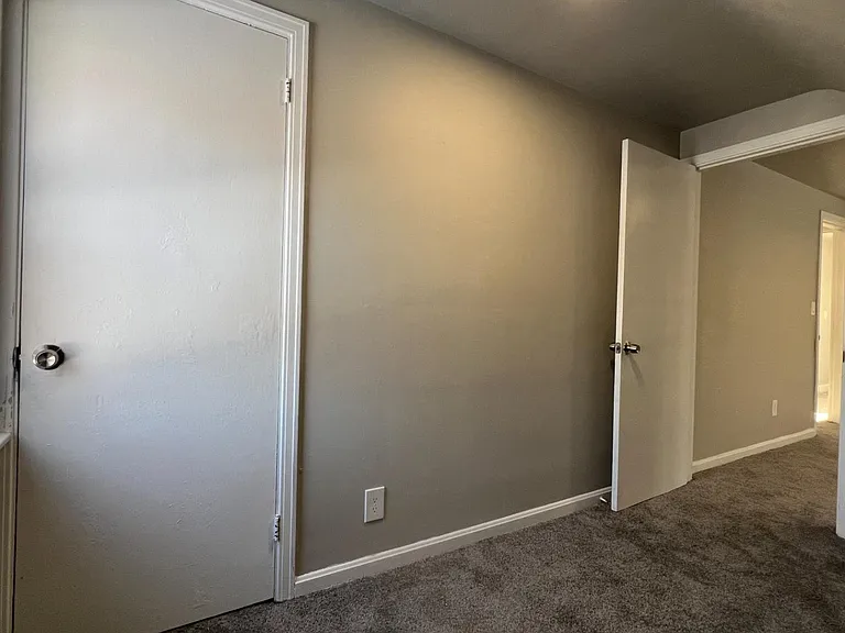 Unit Photo