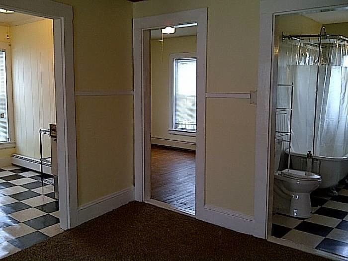 From livingroom into kitc