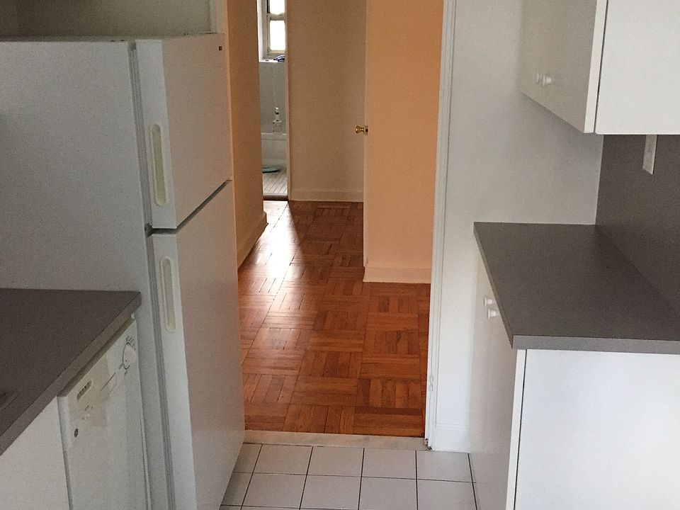 1st image of 13524 Hoover Ave APT 1D