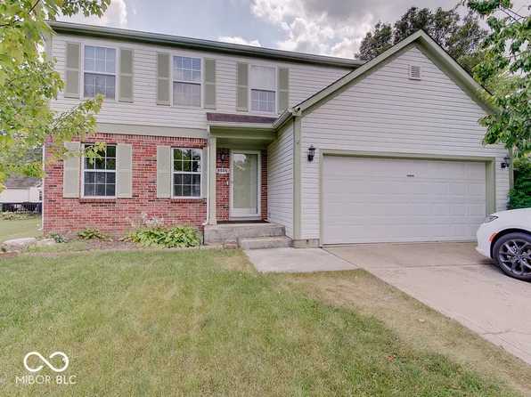9005 Glass Chimney Ln, Fishers, IN 46037