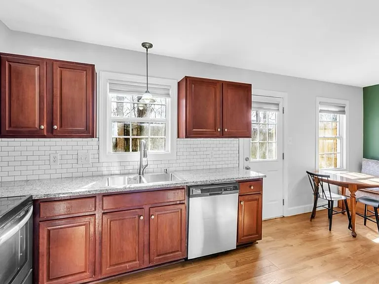 39 Ruby Bay Ln — Photo 11