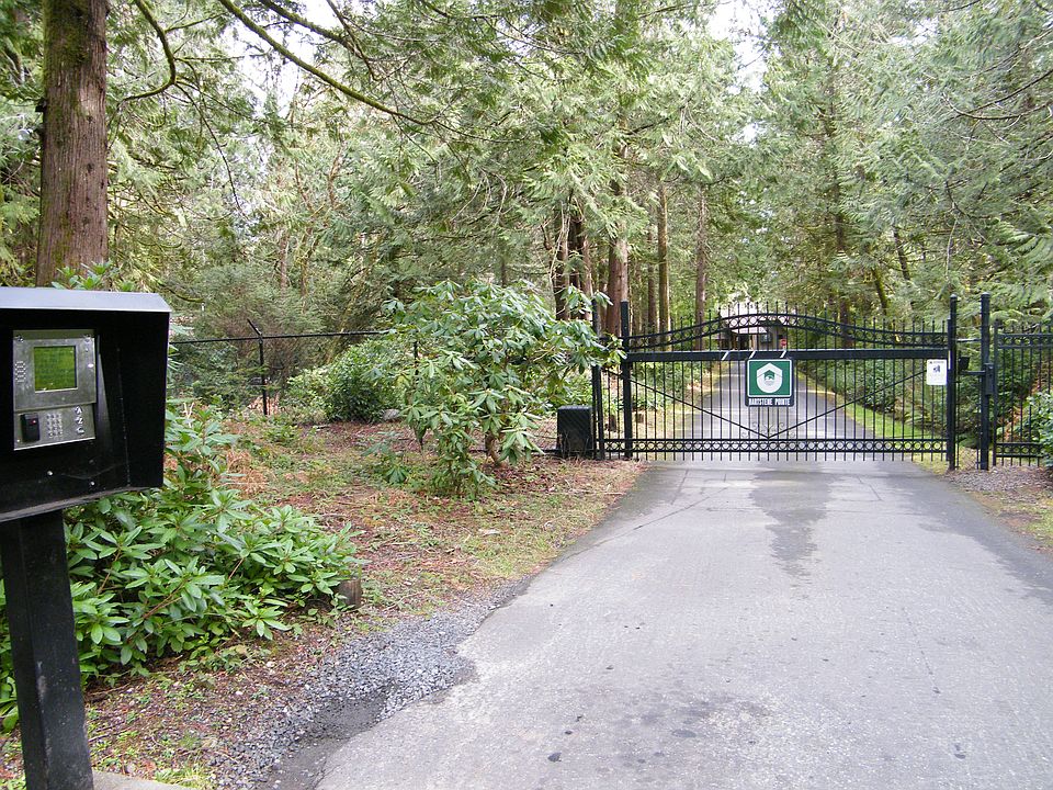 Front entrance gate