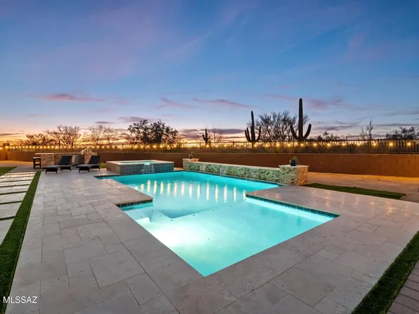 2750 W Plateau Ridge Dr, Oro Valley, AZ 85742