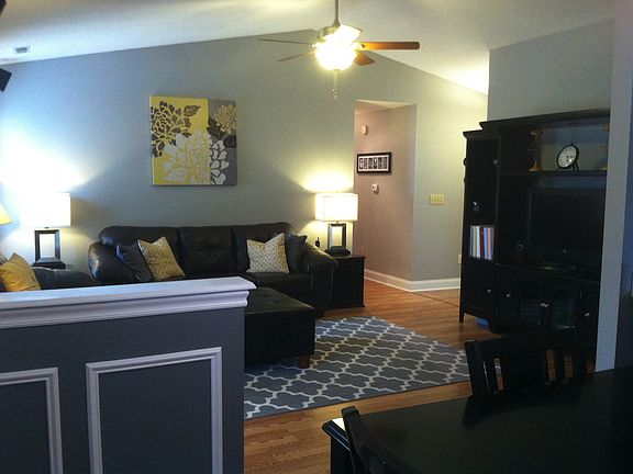 4th image of 1927 Sweet Blossom Ln