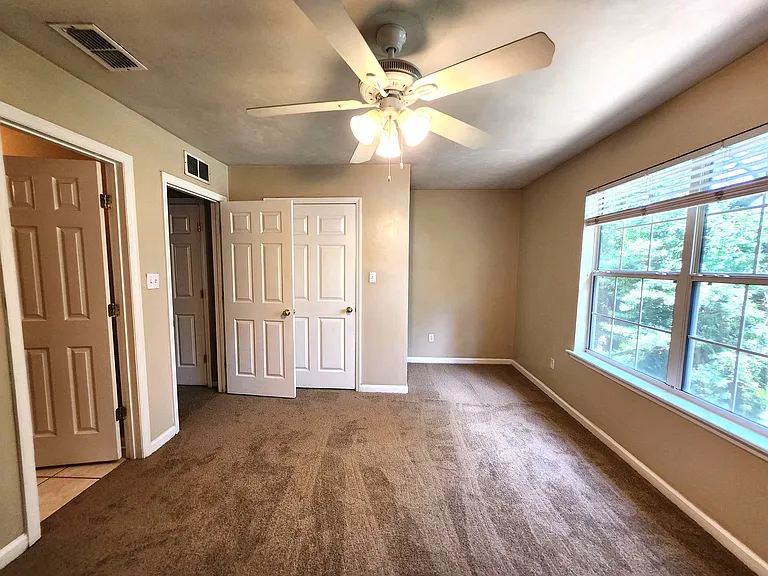 225 Rivoli Rd #1 — Photo 16