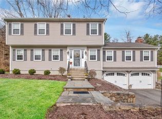 59 Stable Ridge Rd, Monroe, CT 06468