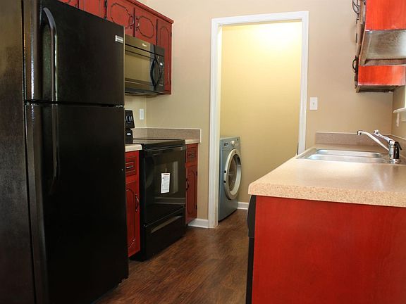 2nd image of 743 Carmack Ct