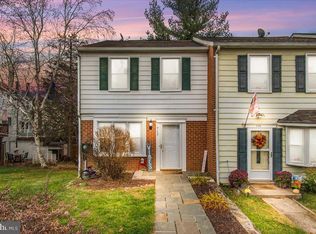 717 Robinwood Dr, Mount Airy, MD 21771