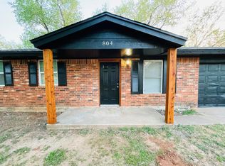 804 N 5th St, Noble, OK 73068