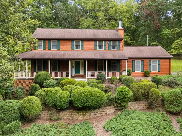 5601 Raider Dr, Warrenton, VA 20187