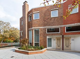 1213 Central St #B, Evanston, IL 60201