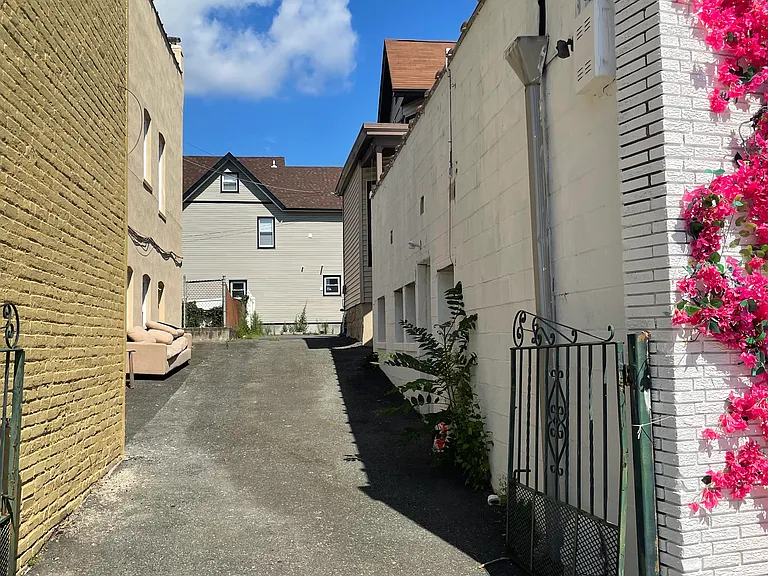 521 Kearny Ave #1L — Photo 8