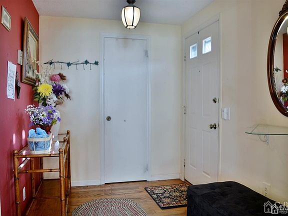 3rd image of 493 Somerset Ln #C