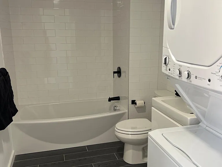 160 Middlesex St #503 — Photo 3