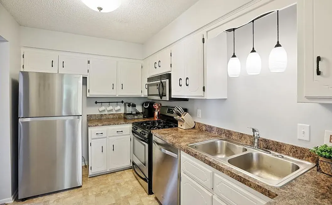 Beautiful Blaine Townhouse — Photo 4
