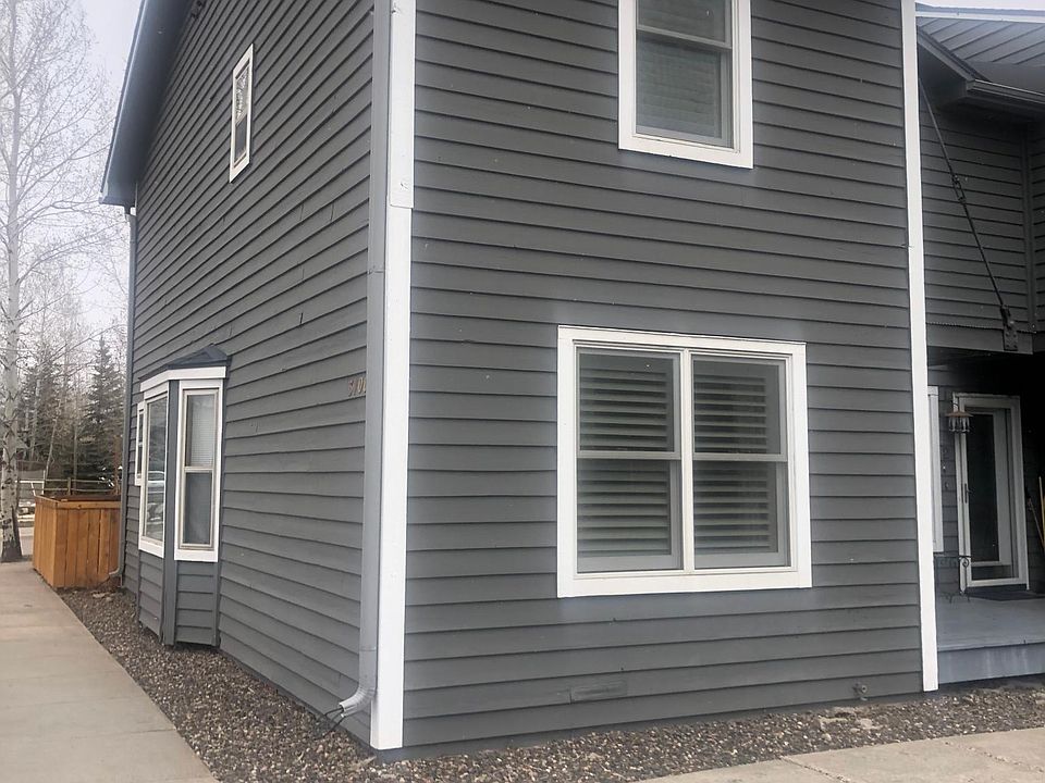 2nd image of 3100 Chinook Ln Unit 1