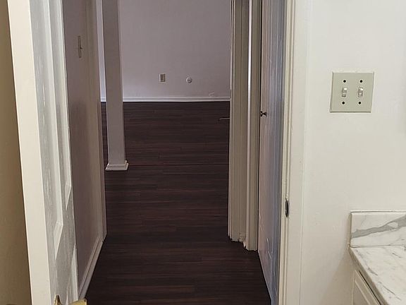 5th image of 629 E Queen St APT 2
