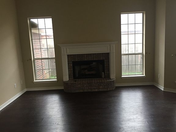 2nd image of 258 Melissa Ln