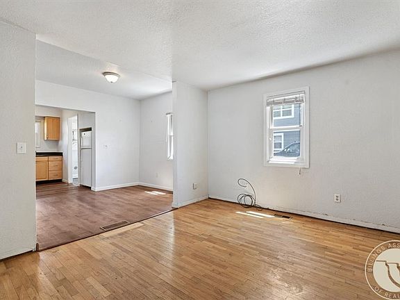 4th image of 811 N 19th St