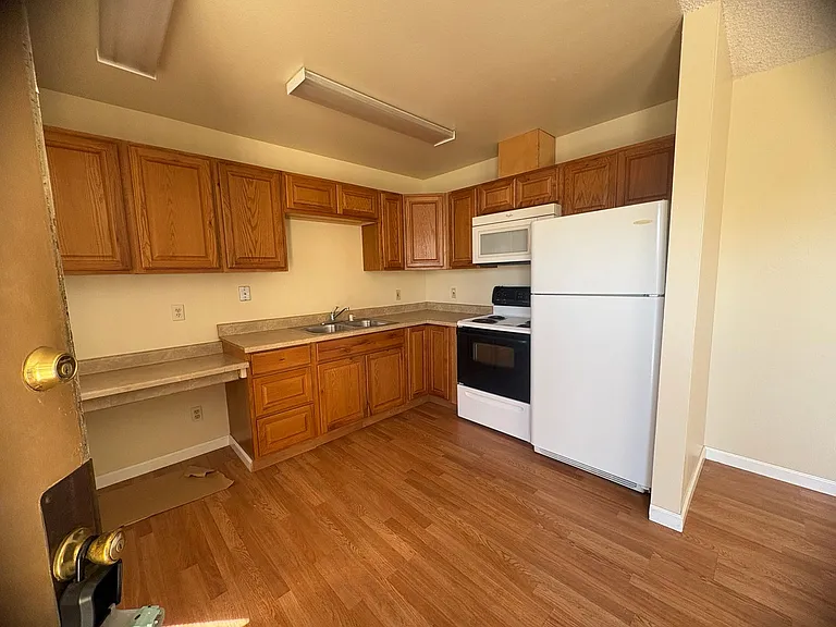 536 Forbes Ave — Photo 11