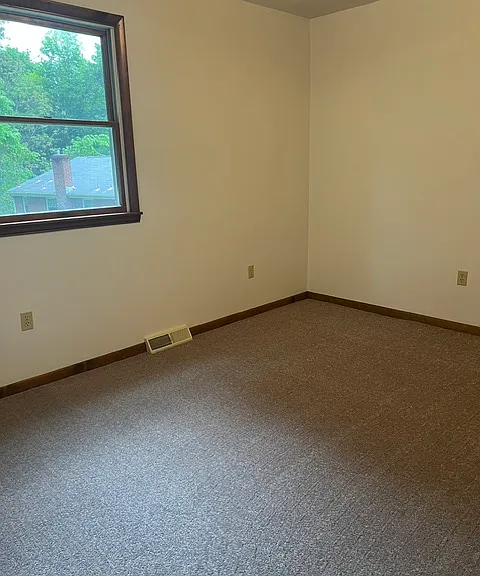 256 Ashford Ave #1 — Photo 10