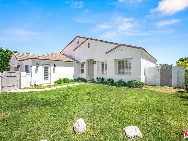 3260 N Avenida San Gabriel Rd — Photo 57