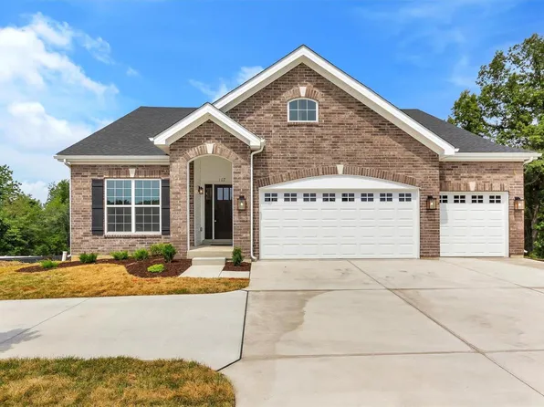 107 Lamar Pkwy, Pacific, MO 63069