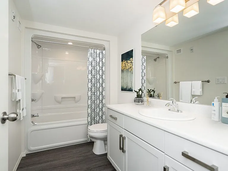 585 Ballantrae Dr — Photo 76