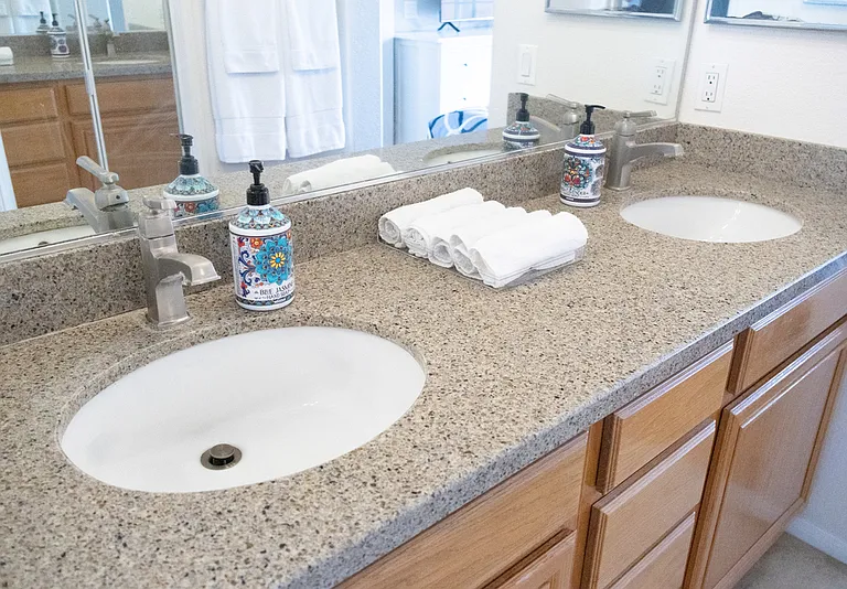 2807 Escala Cir — Photo 12