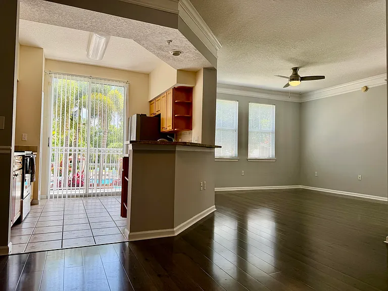 2010 Alta Meadows Ln #209 — Photo 7