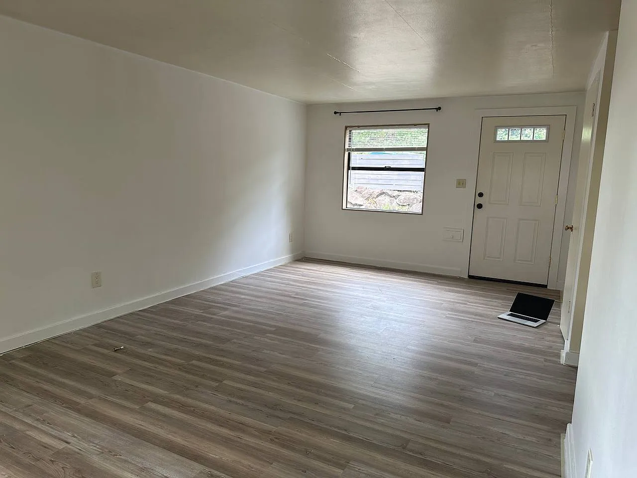 2 bed, 870 sqft, $2,380 — Photo 3