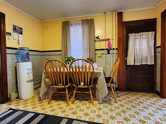 4th image of 104 Brook Street
