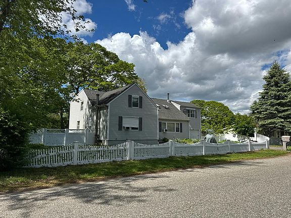 3rd image of 63 Washington Ave