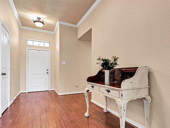 3rd image of 4030 Pomel Dr