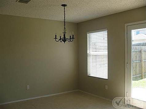 5th image of 1445 Glenwick Dr
