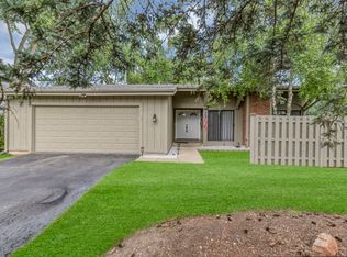 755 N Woodfield Trl, Roselle, IL