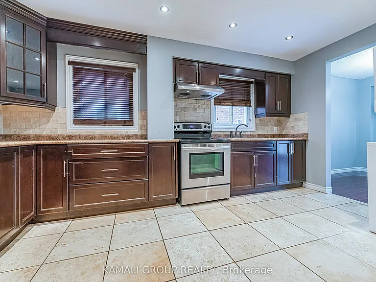 77 Ecclestone Dr #MAIN — Photo 6