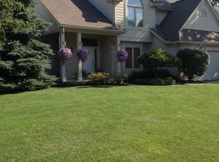 7374 Fox Ln, Holland, OH