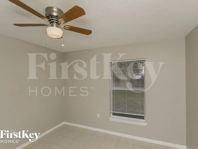 2201 Wagonwheel Ave SE — Photo 11