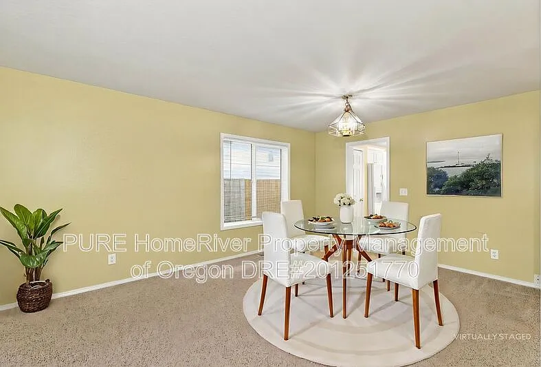 4 bed, 2.5 bath, 2044 sqft, $2,995 — Photo 2