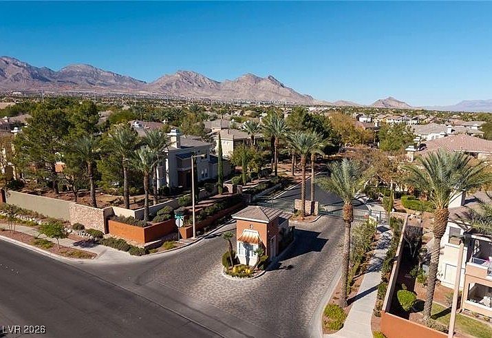 821 Glacier Peak Ln Unit 203, Las Vegas, NV 89144 | MLS #2751480
