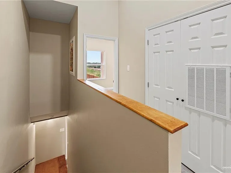 1405 E Karen St #A — Photo 5