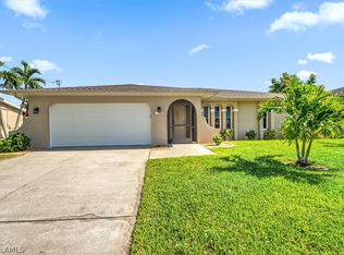 1125 SE 30th St, Cape Coral, FL 33904