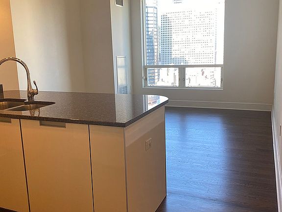3rd image of 250 E 49th St #20B