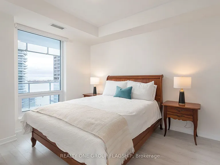 28 Freeland St #1609 — Photo 16