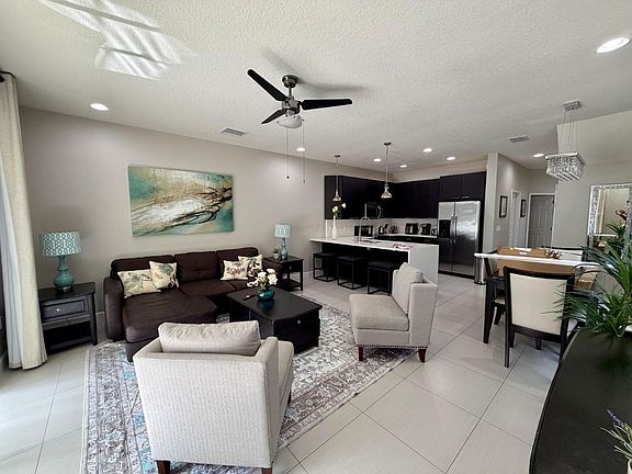 3rd image of 1533 Tranquil Ave