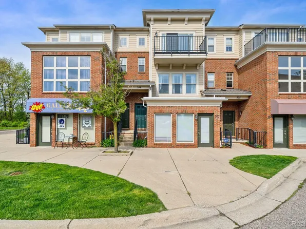 304 Legato Dr, Walled Lake, MI 48390