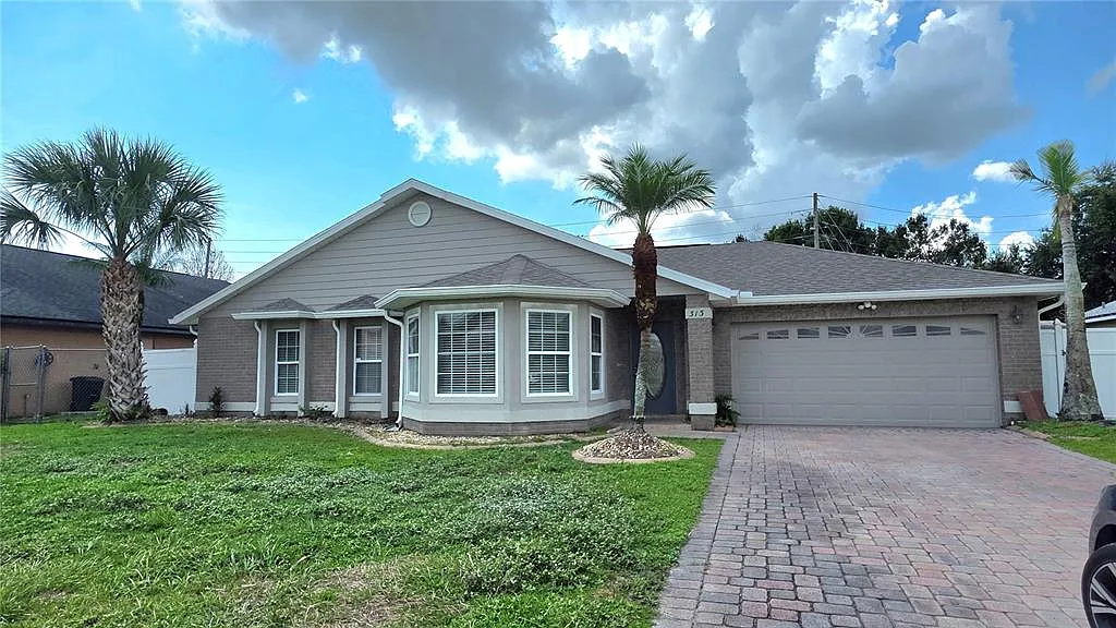 3 bed, 2.0 bath, 1472 sqft, $2,500 — Photo 1