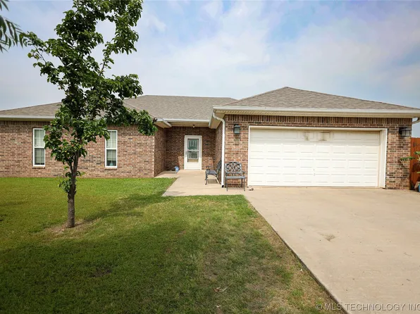 109 Cedar Dr, Davis, OK 73030